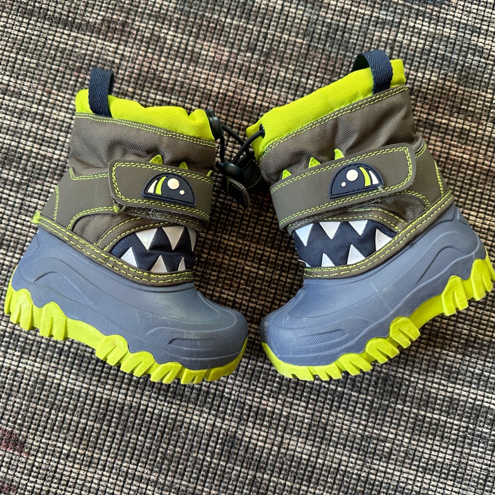 Adorable Snow/Rain Boots, size 5, EUC, Cat & Jack Brand, Unisex